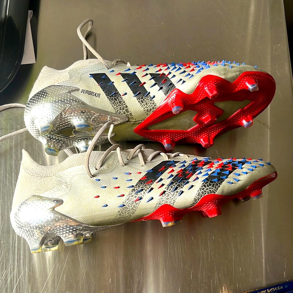 Adidas predator freak 1 firm ground cleats